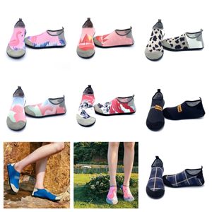Chaussures sportives Gai Sandal Mens Womens Wading Shoot Barefoot Sport Sport Purple Chaussures en plein air Plages Sandal Couple Creek Shoe Taille 35-46