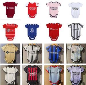 Ensembles / survêtements de football athlétiques 2023 Kit bébé de 6 à 18 mois Kits de maillots pour bébés 21 22 23 Maillots pour bébés Maillots personnalisés Uniformes de football pour enfants