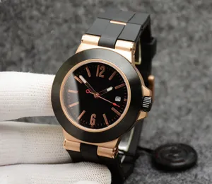 Mecánico automático BG Cristal de zafiro Esfera negra Caja de oro rosa 44M Reloj para hombre Logotipo revestido de goma Letra Bisel Correa de goma azul luminosa