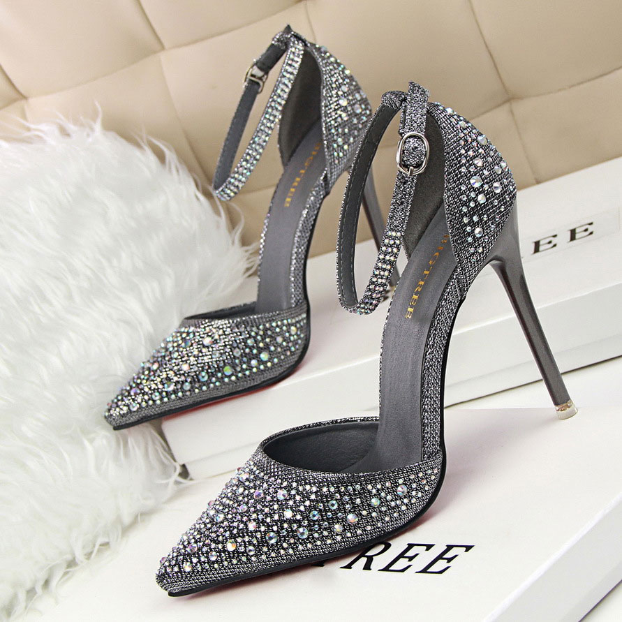 Beautiful Rhinestone Summer Lady Dress Shoes Women Pointed Toe Thin