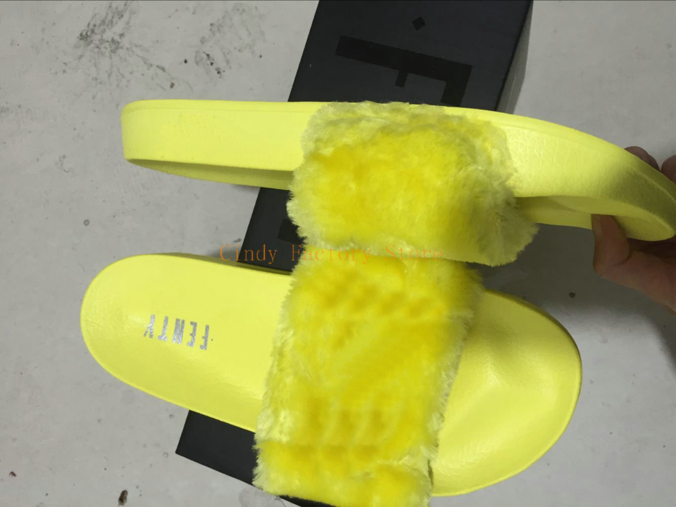 fenty slipper