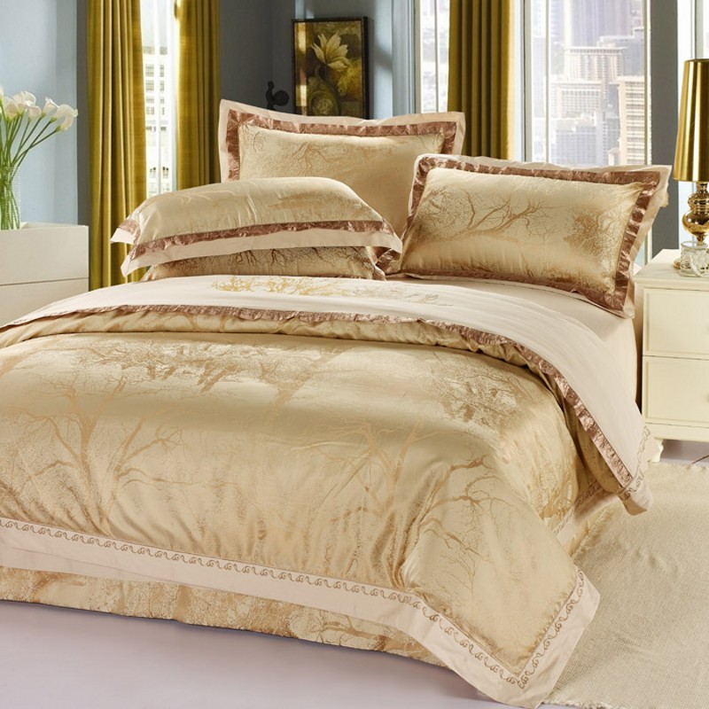 Luxury Silk Bedding Set/Duvet Cover / Jacquard Comforter Set /Bed Sheet