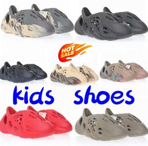 Baby Kids Shoes Foam Runner Slipper Shoe Sneaker Designer Slide Toddler Big Boys Black Kid Youth enfants Boy Girls Girls Children Size 28-33 HK