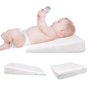 Posicionador de sueño para bebés, cuna blanca, almohada de cuña para bebés, previene la cabeza plana, antireflujo, almohada para cólicos elevados, almohada moldeadora 220519
