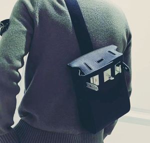 mochila para hombre bolso de hombro de lujo rand de calidad hecha a mano Togo cuero negro colores azul marino precio al por mayor en stock entrega rápida