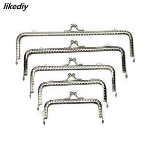 Bag Luggage Making Materials 20 PcsLot 5 Sizes Square Glossy Silver Basic Metal Purse Frame Kiss Clasp Lock DIY Accessories 8.510.512.515.518CM 230201