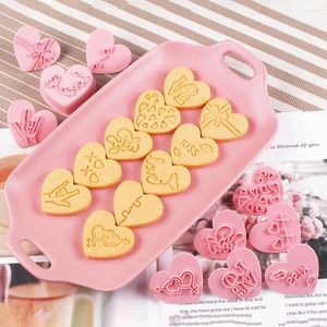 Moules de cuisson 10pcs Cookie Cutter Réutilisable Dessin animé Design Biscuit antiadhésif Happy Valentine's Day Love Heart Shape Fondant Cake Stamp
