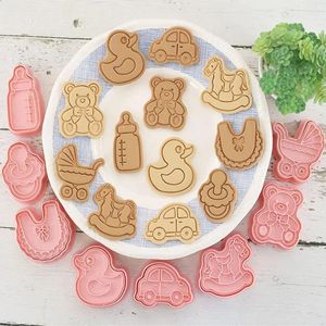 Moules de cuisson 8pcs / Set Cartoon Baby Thème Cookie Cutters Pressable 3D Biscuit Moule Pâte Timbre Mini Gaufrage En Plastique Outils De Bricolage