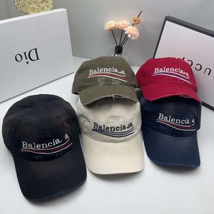 Balanciga Runner Designer videur Balencigaa Hat Head Casquette inévitable Sunlight La version correcte de B Family Family Torn Baseball Cap avec top doux Hi