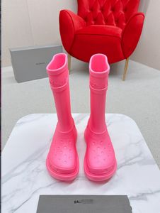 Balencia2023 Co marque nouvelles bottes de pluie grotte bottes rouges botte noire chaussures de couple bottes de créateur femme cadeau de Noël simbakids taille35-40