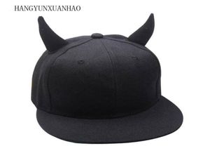 Ball Caps Hangyunxuanhao parentChild hommes noirs femmes Punk Horn Baseball Cap hiphop Snapback réglable avec des cornes3795554