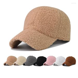 Capas de pelota Lambs Capa de béisbol de lana gruesa Mantenga cálida Invierno al aire libre Hat de color puro Mujeres al por mayor de calidad