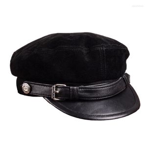 Caps à billes Femmes Chapeaux de cuir pour hommes 2023 Hiver vintage mince en daim noir Bérets Bérets avec ceinture mâle coréen étudiant cadet chapeau 61