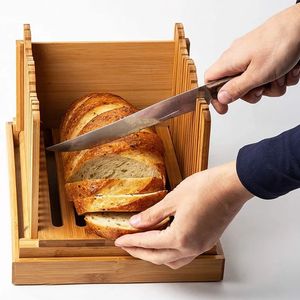 Rebanador de pan ajustable de bambú, portacuchillas tostadas, herramienta para cortar arena, fabricante plegable, aparato de cocina práctico 240116