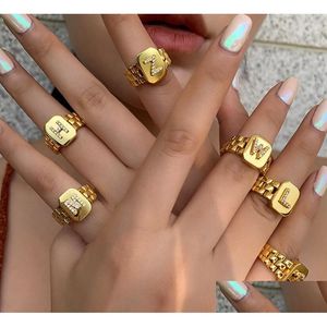 Anneaux de bande ajusté 18k Gold plaqué A-Z Lettres Ring Watchband Square Initial Lettre pour femmes Bijoux de livraison en gros Drop Drop Dh5ij