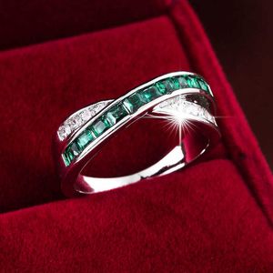 Anillos de banda Anillo de mujer Anillo de plata de ley 925 con esmeralda verde para mujer Joyería de cumpleaños Regalo gratis G230213