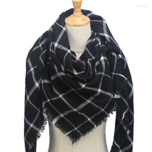 Pañuelos 2022 moda invierno cálido tartán triángulo Cachemira bufanda para mujer manta a rayas chal de punto y chales Pashmina Mujer