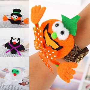 Brazalete 2021 Fiesta de Halloween Juguete Resplandor Calabaza Murciélago Fantasma Círculo de aplauso con hebilla de mano ligera Regalos para niños de Halloween Suministros de decoración