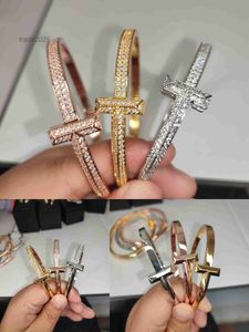 Bracelet Bracelet Designer Jewlery Jewlery Diamond Diamond Wide Wirects Love Watchs Couple Fashion Gold Party Smooth Man Bracelet Mens Anneaux Bracelets Set