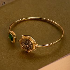 Brazalete de piedras preciosas verdes, moneda antigua, joyería de mano, moda para mujeres/hombres, pulsera vintage, accesorios de cadena de metal para adornos de prendas