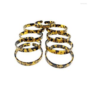 Bracelet Bracelets En Écaille De Tortue De Petite Largeur Bracelets Avec Des Fleurs Dorées Et Des Noms D'îlesBangle Raym22