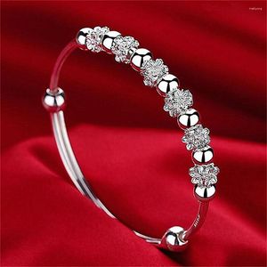 Braceletas de mano de brazalete Color de plata múltiples cuentas de brazalete Tamaño de brazalete ajustabel accesorios de joyería modernos al por mayor