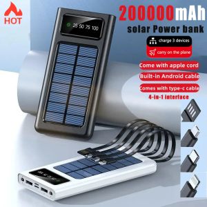 Banks Solar Power Bank 200000mAh UltraLarge Capacity Power Bank est livré avec une banque d'alimentation Fourwire adaptée à Samsung Apple Huawei