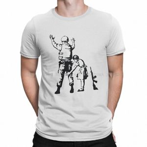 Banksy Wall Graffiti Girl Buscando Soldado Camiseta Vintage Fi Camiseta para hombres Camiseta de gran tamaño con cuello en O Ropa para hombres m4w6 #