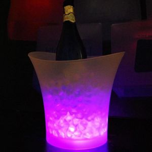 Bar 5 litres Volume en plastique LED seau à glace couleur changeante boîtes de nuit lumière LED seau à glace Champagne vin bière seau à glace Ship3433