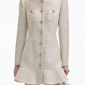 Vestido informal básico 2024 Vestido Tweed Little Fragrance Estilo real británico Cuello redondo Manga larga Off White Underdress Couture Luxury 231212