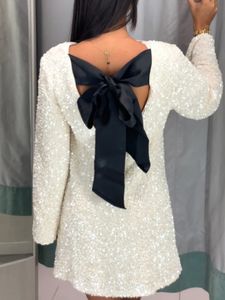 Robes décontractées de base Mode Brillant Paillettes Mini Robe Pour Femmes À Manches Longues Bowknot Chic Court Femme Élégante Soirée De Vacances Looks 231123