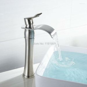 Robinets de lavabo de salle de bain 12 '' de haut robinet de cascade à montage sur pont moderne éviers de vanité mitigeur robinet d'eau froide et nickel brossé