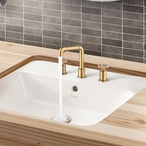 Robinets de lavabo de salle de bain Robinet de luxe en laiton doré brossé Robinet mitigeur de bassin d'eau froide de haute qualité 3 trous 2 poignées de bain