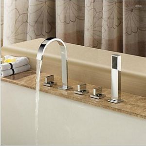 Robinets de lavabo de salle de bains Vidric Cascade largement répandue Pont romain monté 5pcs Baignoire Robinet Robinet Ensemble Combo Douche à main Torneira Poli