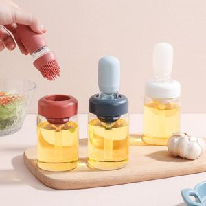 Accesorios de herramientas para barbacoa Dispensador de botella de especias de salsa de aceite portátil con cepillo de silicona para cocinar Condimento para hornear Cocina Grado alimenticio Lata 221128