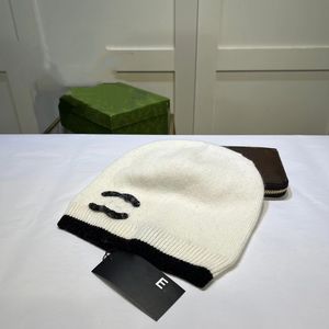 Gorros de marca Beanie/diseñador de calaveras para mujer otoño e invierno nuevo pequeño sombrero tejido con pelo fragante moda al aire libre clásico