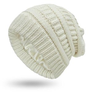 Bonnet Skull Caps Automne et hiver ins nouveau chapeau protection pour femmes coiffure laine chaude tricoté chapeau en satin 9 couleurs