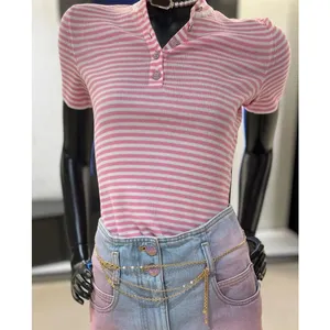 2024 Créateur de mode printemps été décontracté simple boutonnage T-shirts femmes col rond manches courtes rayé tricot paillettes bouton hauts