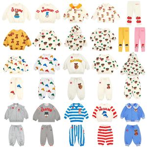 Bebe coréen enfants veste 2024 printemps dessin animé imprimé filles garçons sweats pantalons décontractés ensemble enfants sweats à capuche Leggings vêtements d'extérieur 240306