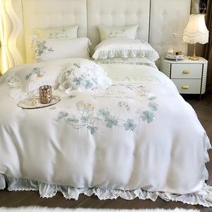 Conjuntos de ropa de cama 100s Juego de sábanas sedosas Princesa fresca Estilo de encaje para mujer Cubierta de edredón 4pcs Funda de almohada de cama