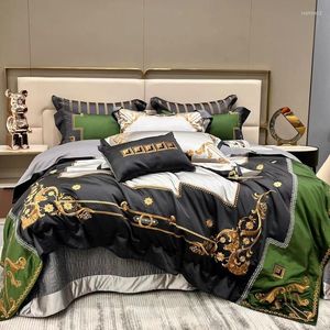 Juegos de cama 4/6/8/11Pc Tapicería de decorador elegante Calidad Negro Plata Verde Patchwork Bordado de lujo Funda nórdica Sábana Funda de almohada