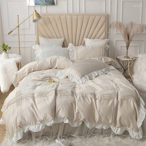 Ensembles de literie Europe princesse coton couleur unie dentelle couvre-lit Beige à volants housse de couette jupe de lit lin mariage maison Textile