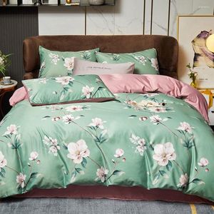 Juegos de cama Juego de flores de flores verdes Juego de sábanas de poliéster satinado Funda de edredón Queen Funda de almohada