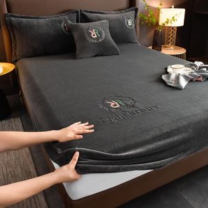 Ensembles de literie Levivei épaissir velours couvre-lit draps élastiques ensemble matelas doux reine roi couleur unie 90150x200 pour 231026