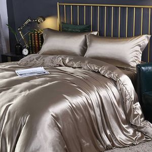 Ensembles de literie Ensemble de literie en soie de mûrier avec housse de couette Housse de drap de lit en satin de luxe Drap de lit en satin de couleur unie King Queen Twin Z0612