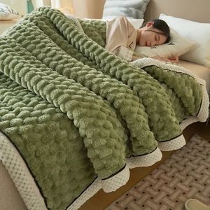 Conjuntos de ropa de cama Color sólido Manta de felpa mullida Cómoda y suave Edredón de cama para adultos Invierno Cálido Ropa de cama mullida Colcha para sofá Dormitorio 231212