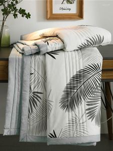 Juegos de cama Colcha lavada de verano Aire acondicionado Manta suave y transpirable Hoja fina Impreso Colcha Cubierta de cama Textiles para el hogar