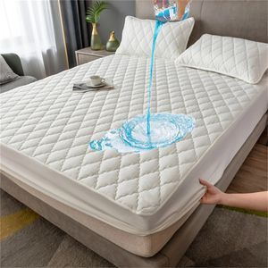 Ensembles de literie Drap-housse imperméable Protecteur de couverture de matelas matelassé pour vieil enfant Twin Full Quuen King Size 160 200 231202