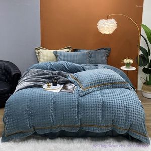 Juegos de ropa de cama de invierno 1,8 m cama hogar textil más terciopelo franela conjunto grueso cálido doble cara Coral lino edredón gris azul