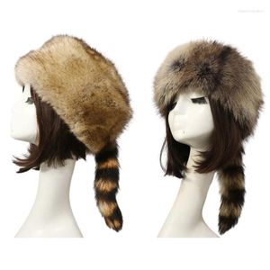 Bérets adultes unisex peluche plate plate chapeau russe style mongol avec ratonon queue femme adolescents décontractés hiver vif